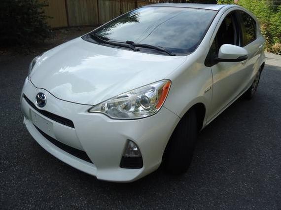 TOYOTA PRIUS C 2014 JTDKDTB33E1075024 image